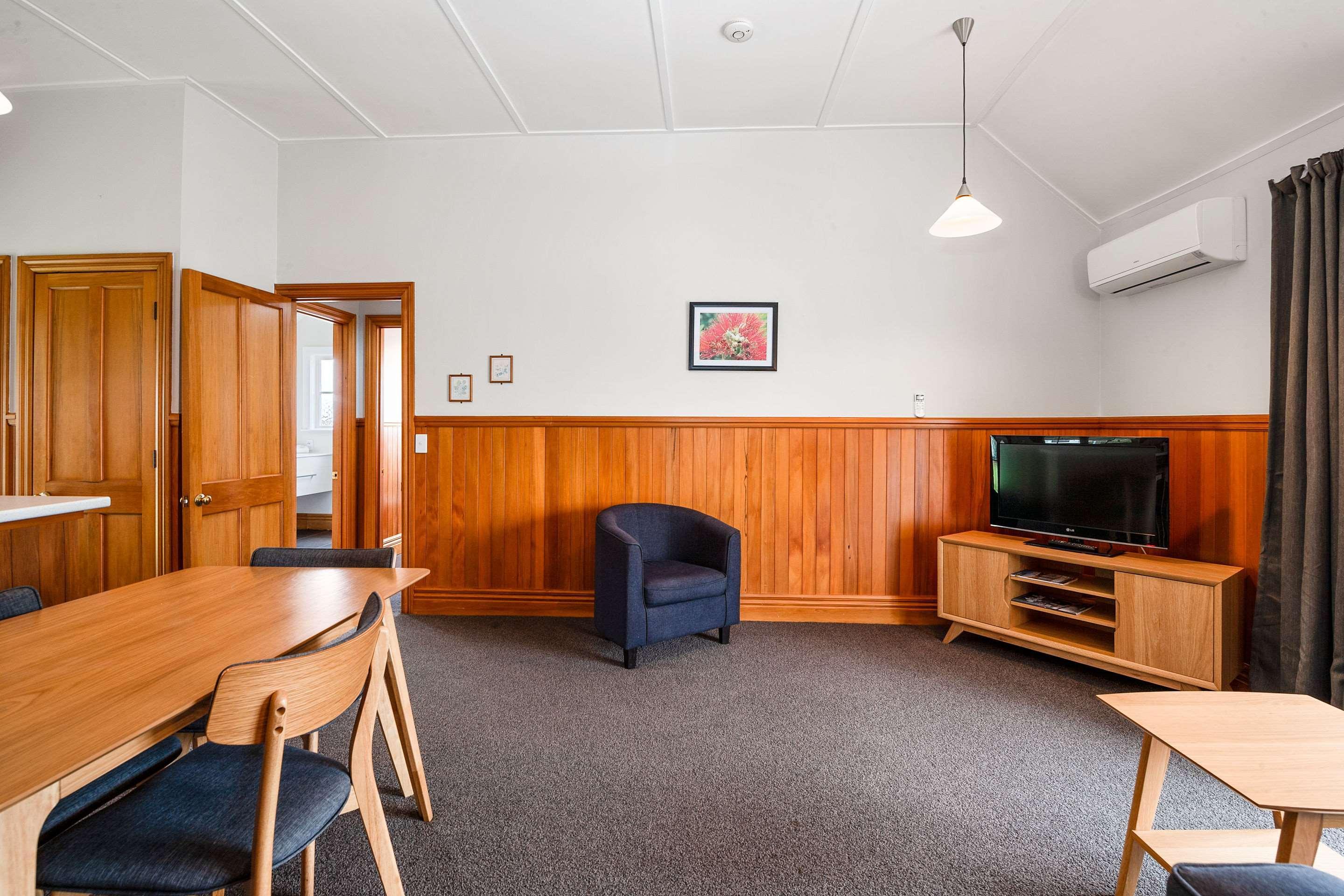 Huka Falls Resort Lago Lago Taupo Exterior foto A common room at the University of Otago